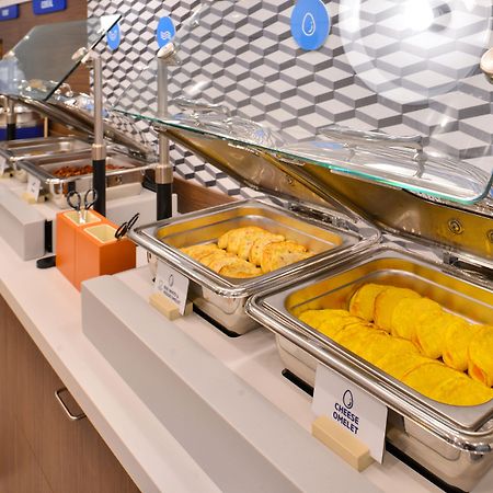 Holiday Inn Express Hotel & Suites Morris By Ihg Esterno foto