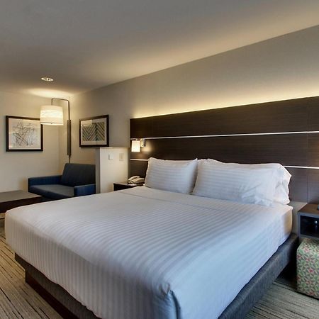 Holiday Inn Express Hotel & Suites Morris By Ihg Esterno foto