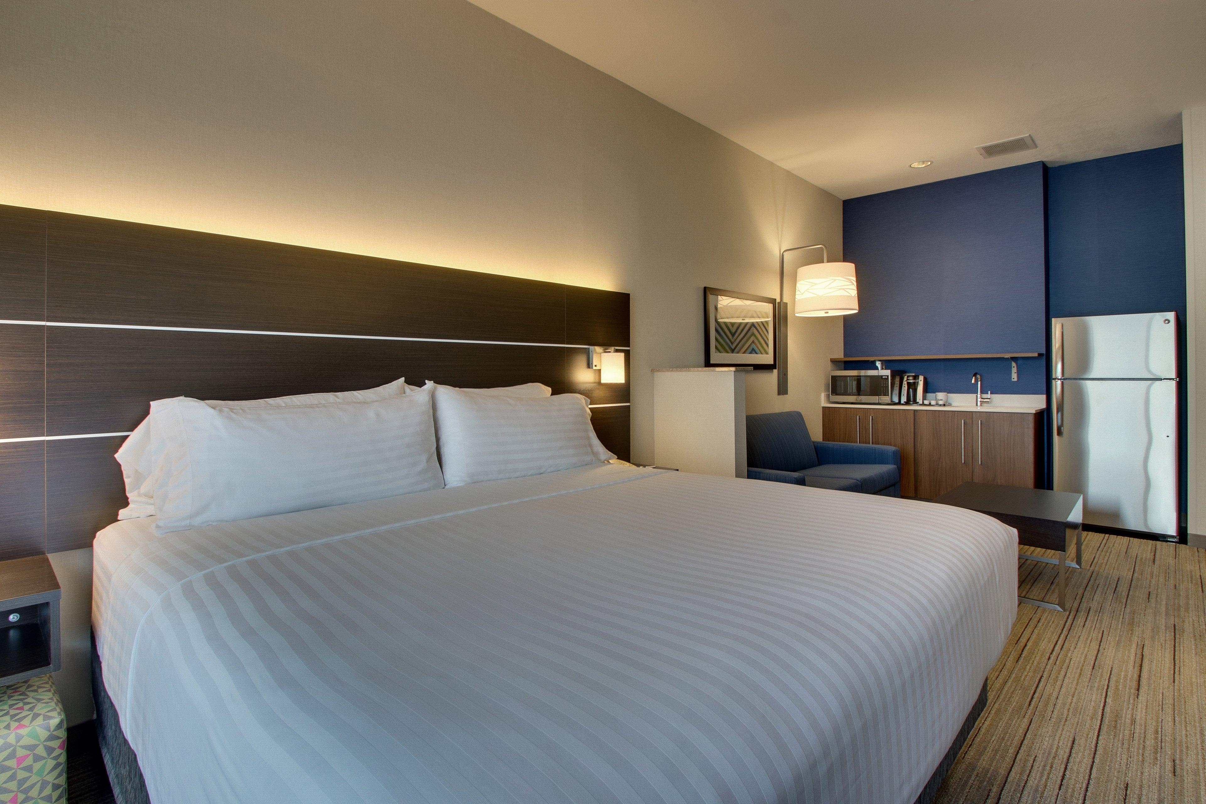 Holiday Inn Express Hotel & Suites Morris By Ihg Esterno foto