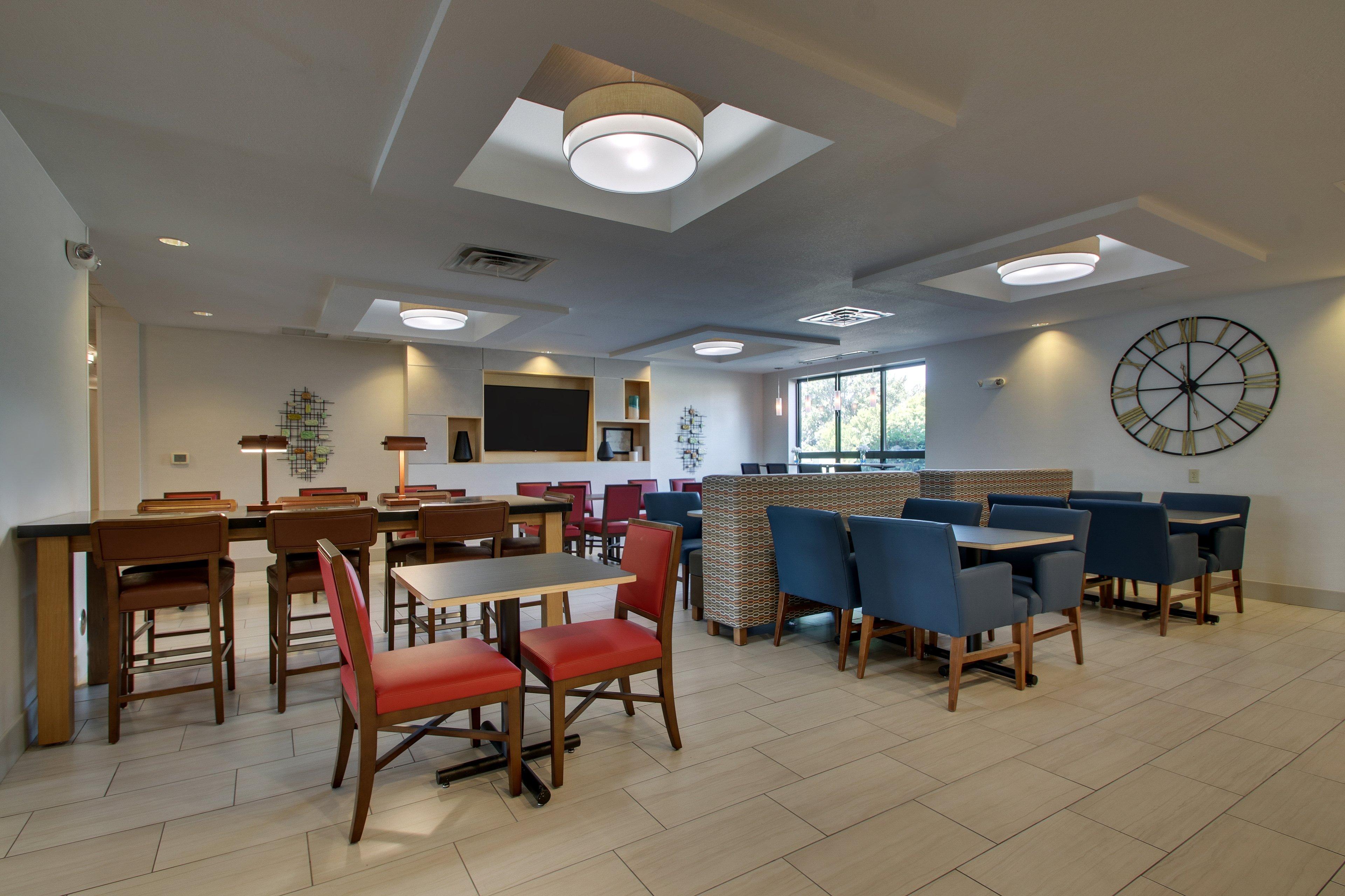 Holiday Inn Express Hotel & Suites Morris By Ihg Esterno foto