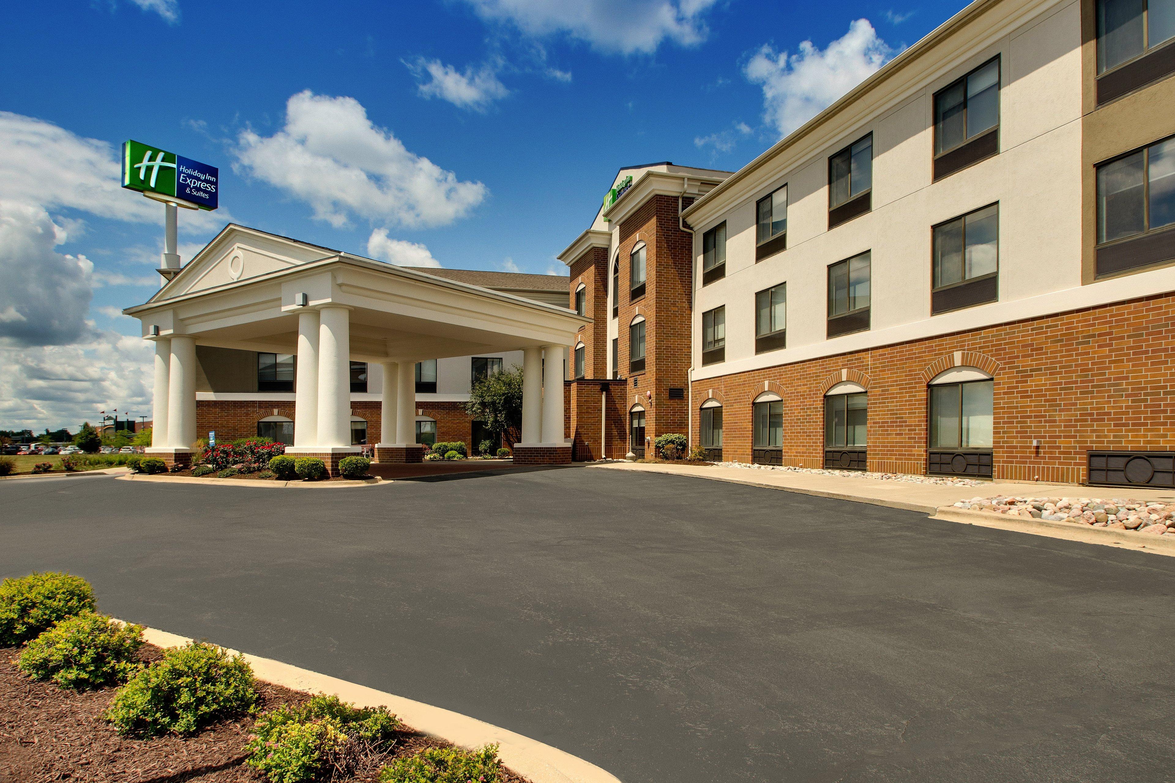 Holiday Inn Express Hotel & Suites Morris By Ihg Esterno foto