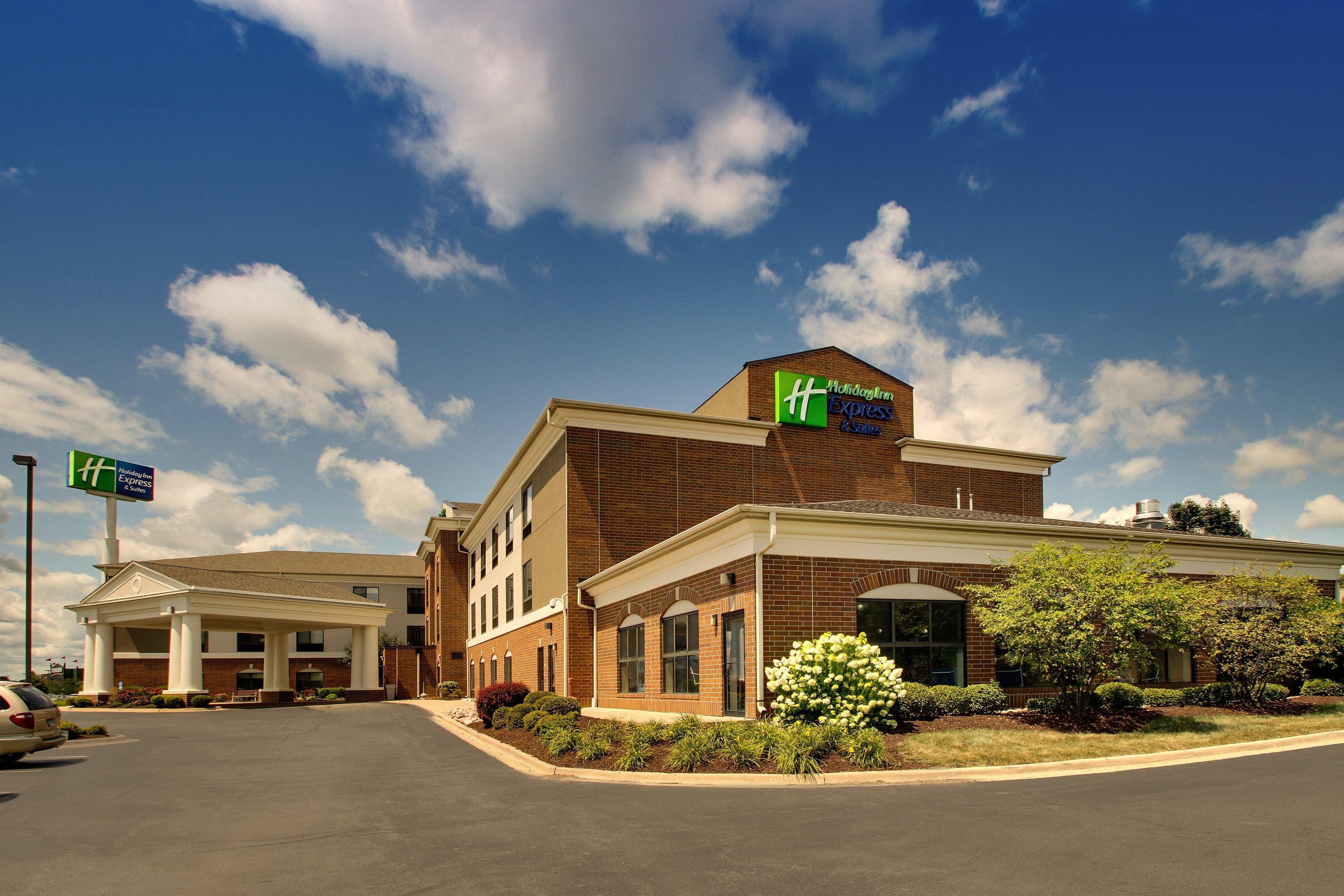 Holiday Inn Express Hotel & Suites Morris By Ihg Esterno foto